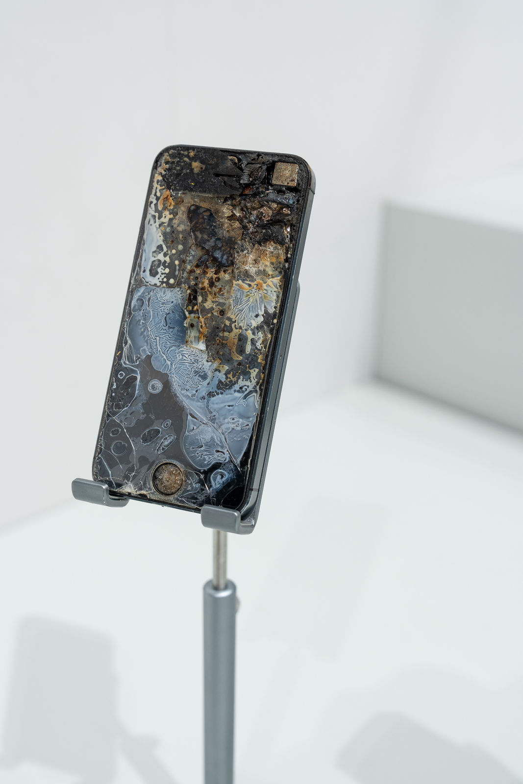 Nicolás Lamas, Soft matter, fluid screen #2, 2024