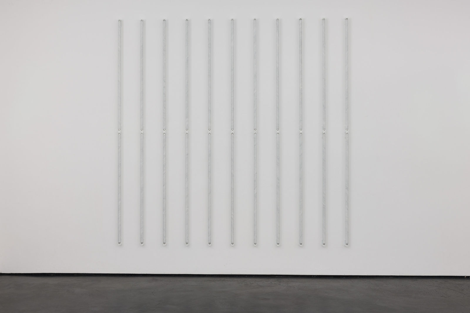 Lou Jaworski, LA GAMMA-ULTRAVIOLET MAGNET EDIT, 2025