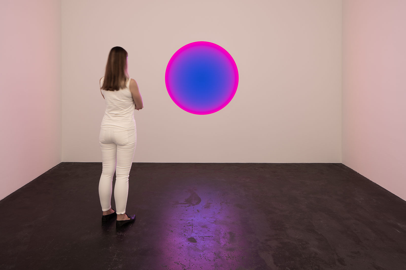 James Turrell, Ahku (The Circular Glass Series), 2020