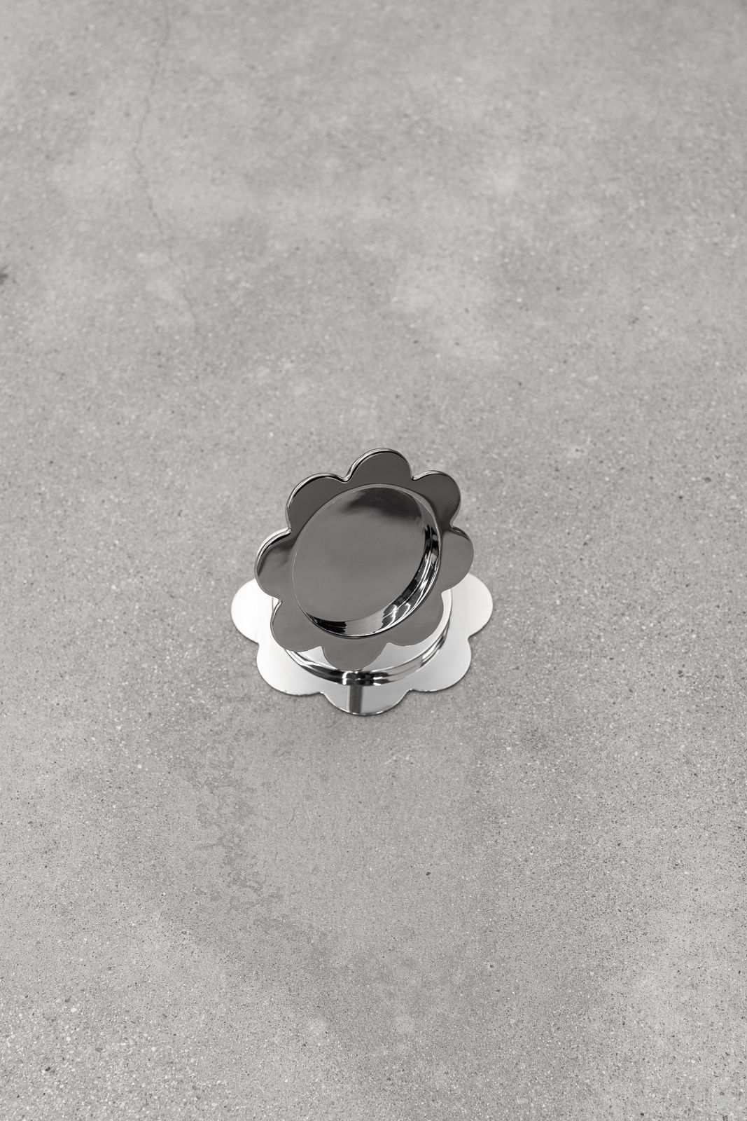 Dorota Gawęda and Eglė Kulbokaitė, Yield (Twinning), 2025