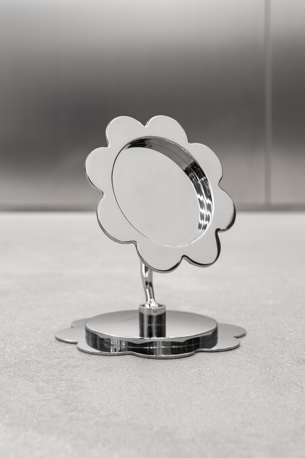 Dorota Gawęda and Eglė Kulbokaitė, Yield (Twinning), 2025