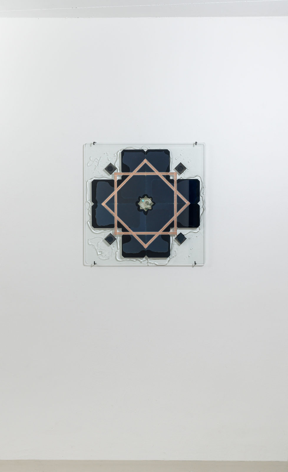 Haroon Mirza, Ogdoad i, 2023