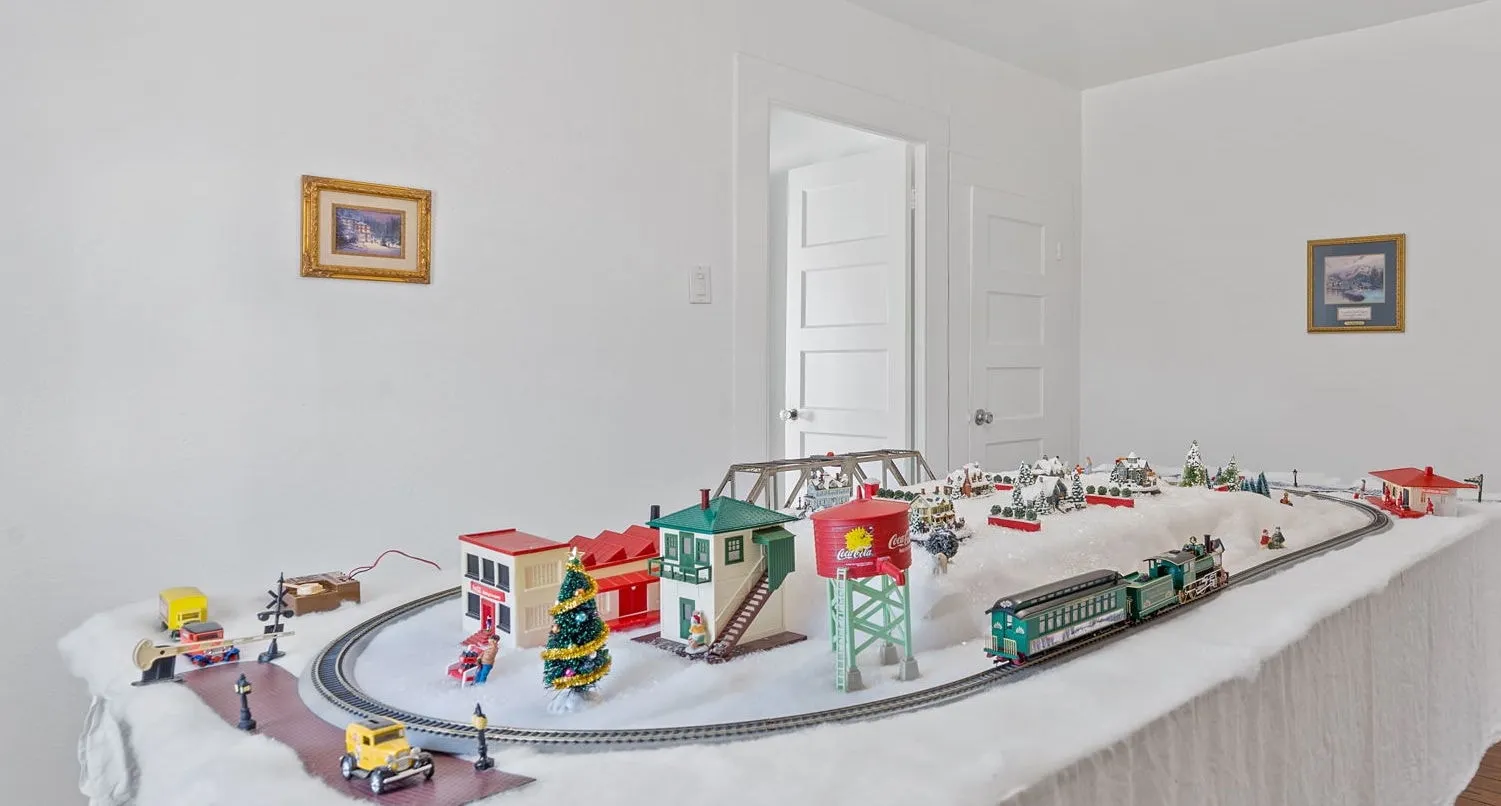 Thomas Kinkade, Christmas Express