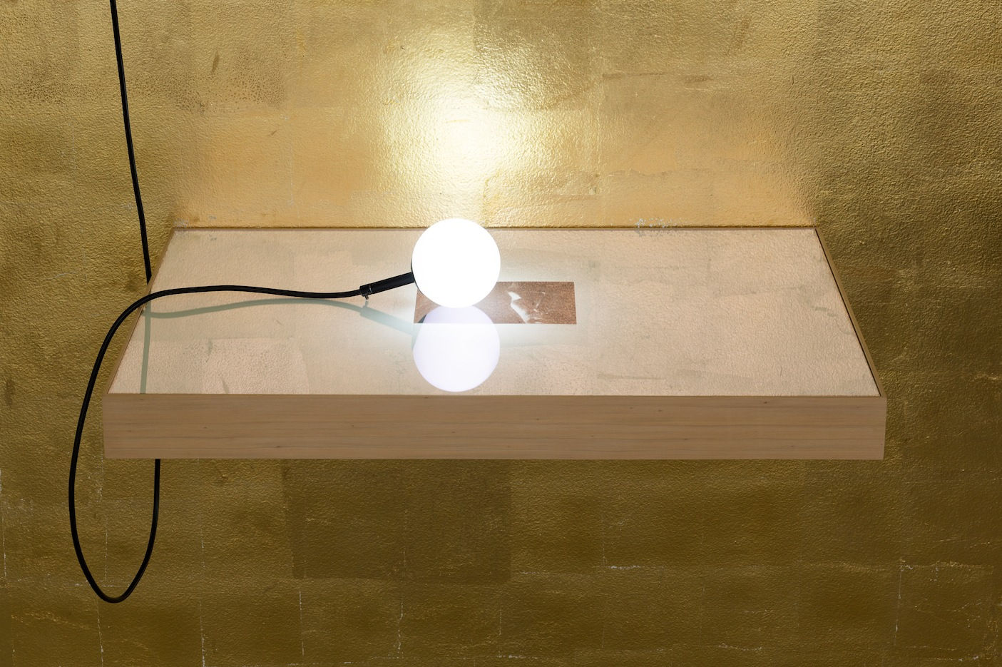 Runa Islam, Vis-a-vis, 2016