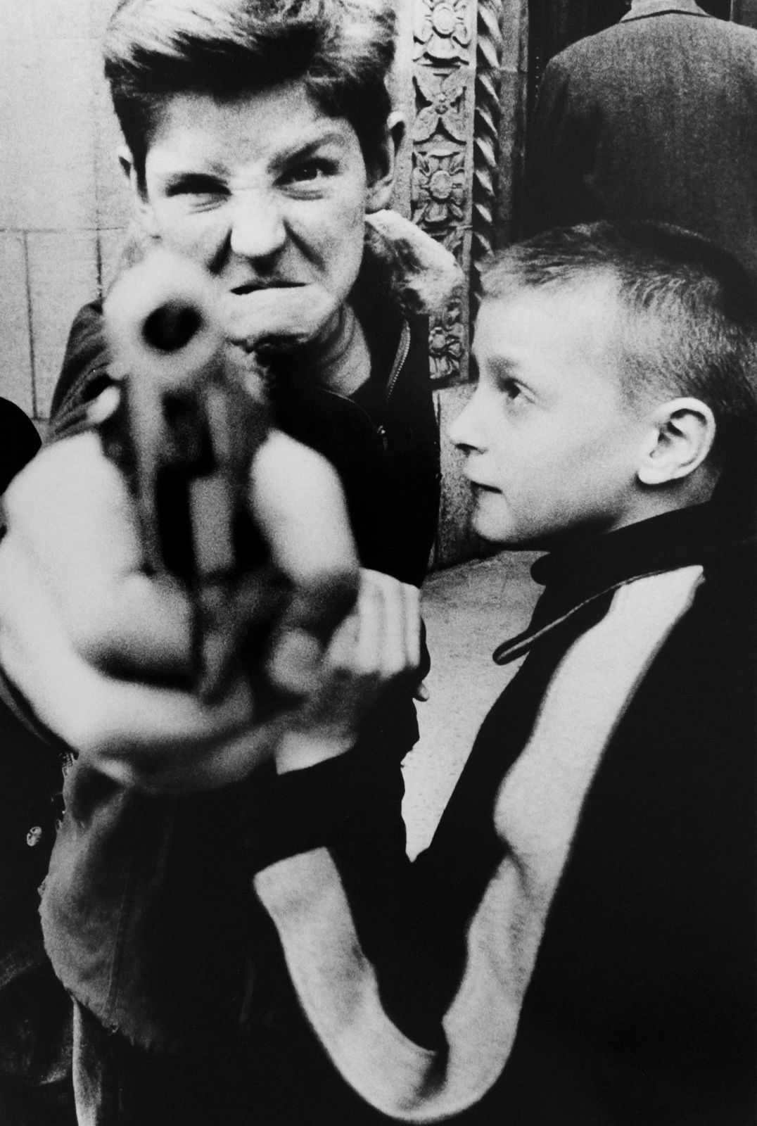 William Klein, Gun, New York, 1955