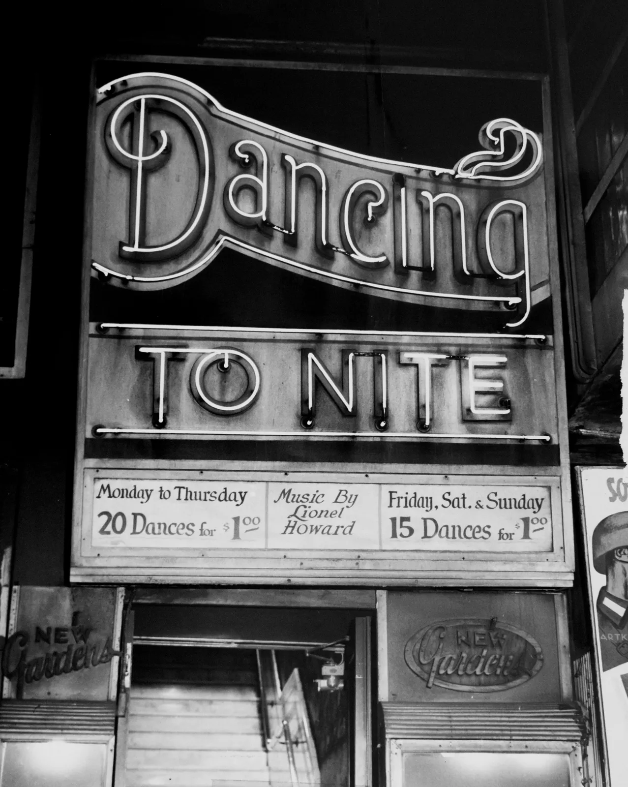 Weegee, “Dancing Tonite”, New Gardens, Times Square, c. 1944