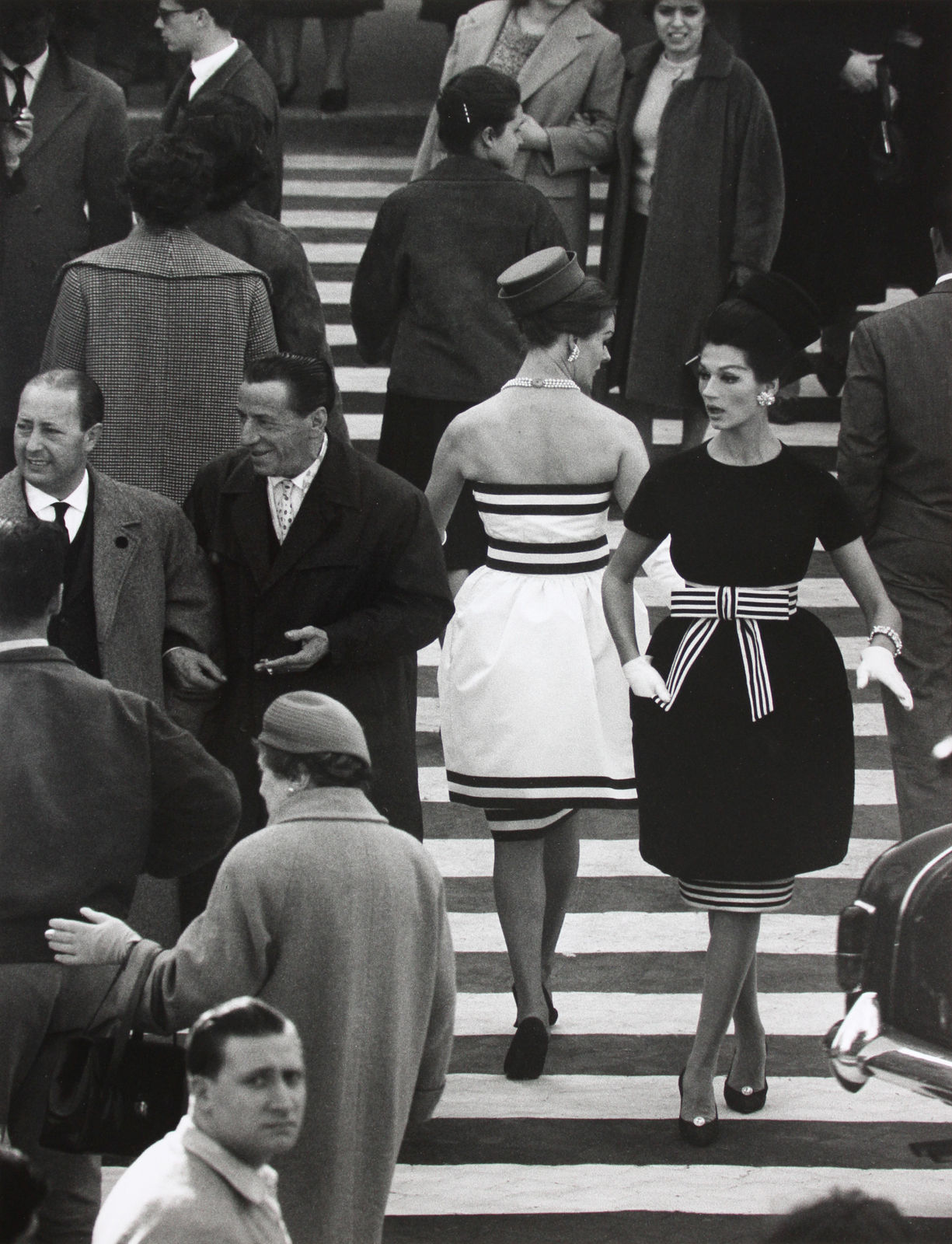 William Klein, Nina and Simone, Piazza di Spagna, Rome (Vogue), 1960
