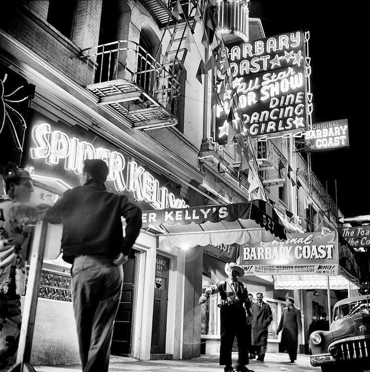 Fred Lyon, Spider Kelly's, San Francisco, 1955