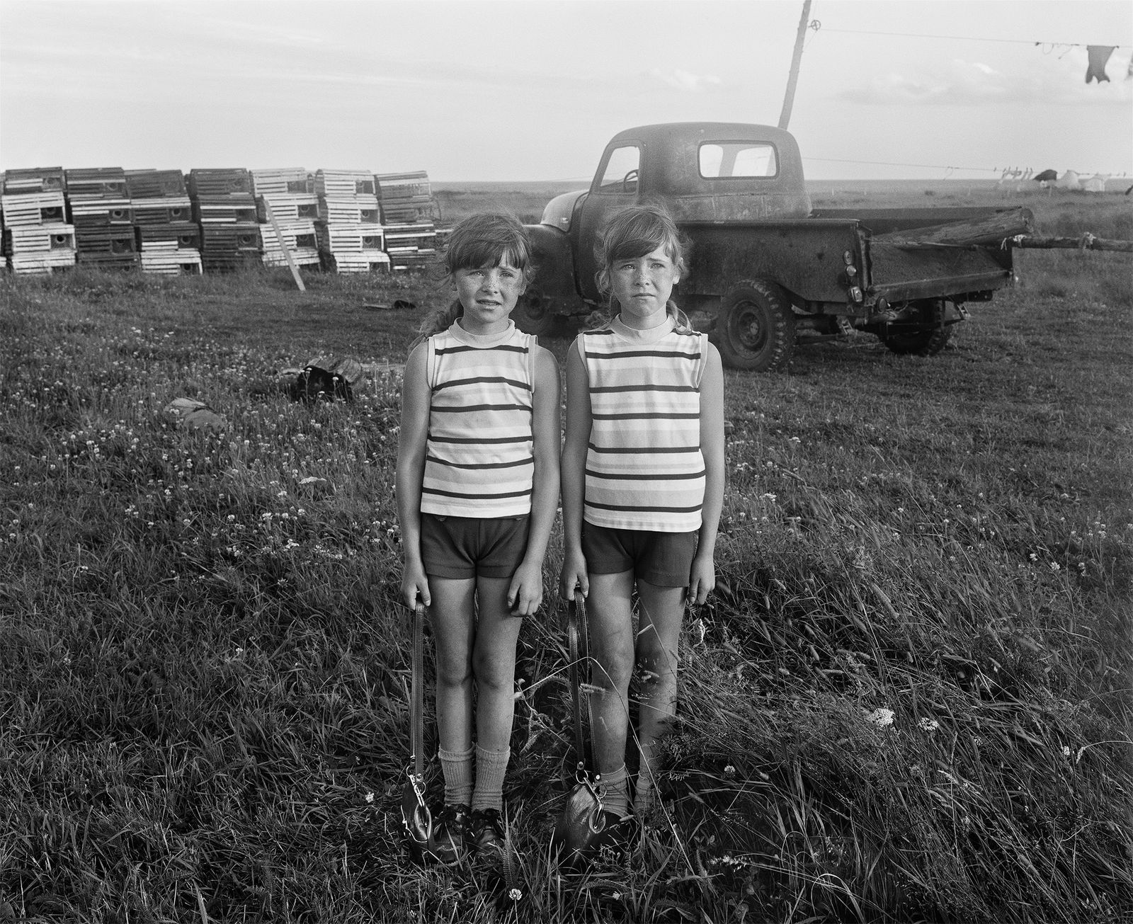 Melinda Blauvelt, Twins with Handbags, 1974