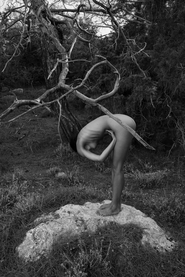 Viki Kollerová, Standing on the Moon, Playing with the Sun, 2023