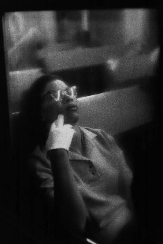 Louis Stettner, Woman with White Glove, Penn Station, New York, 1958