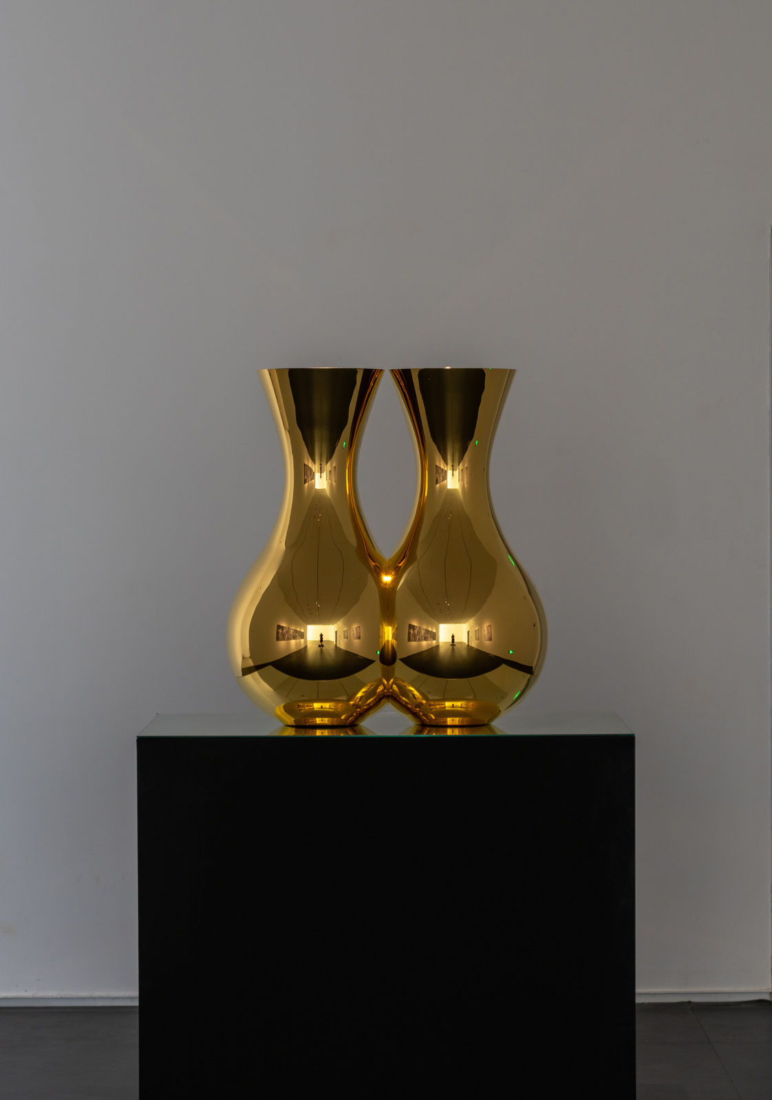 大卷伸嗣, 《存在之證—深處—你看著我時，我正凝望著你》 Proof of Existence -abyss- “When you see me, I am looking at you.”, 2017