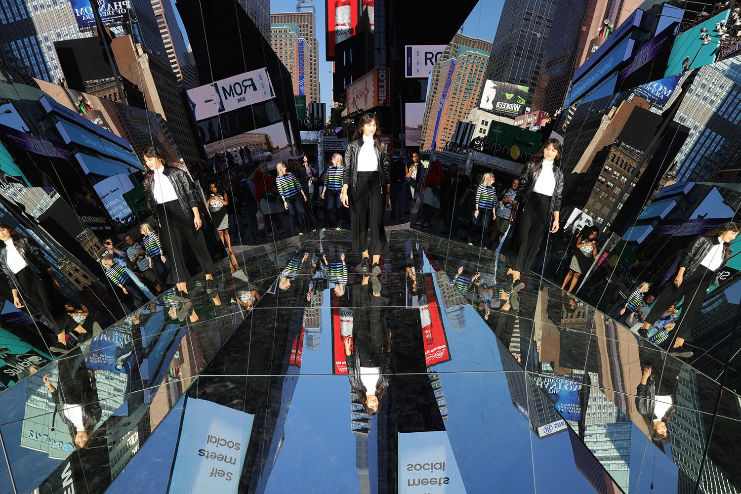 Rachel Valdes, The Beginning of the end, 2016