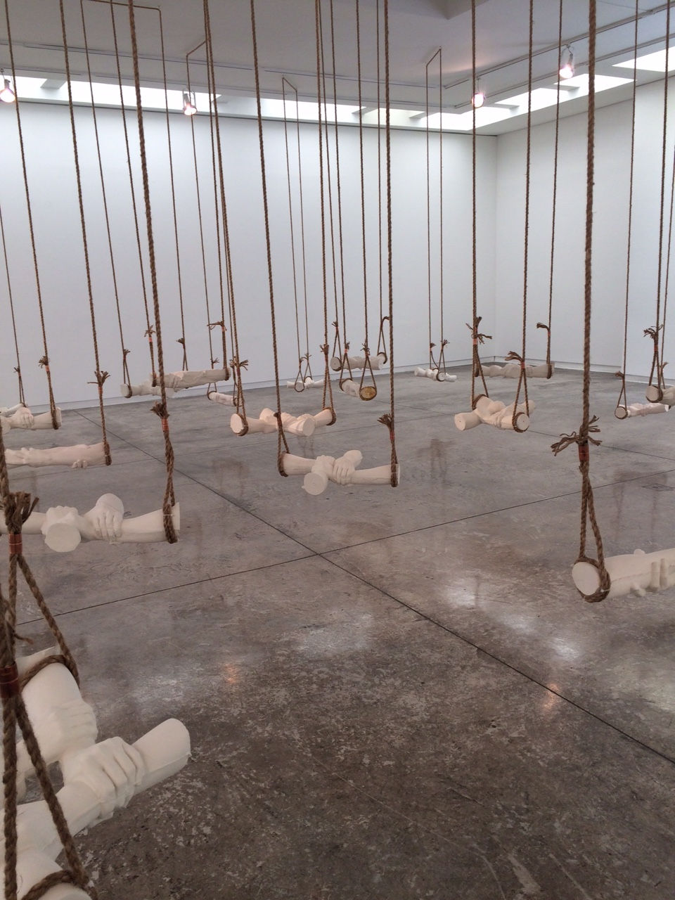 Rafael Gomez Barros, Somos Humanos (We Are Humans), 2015