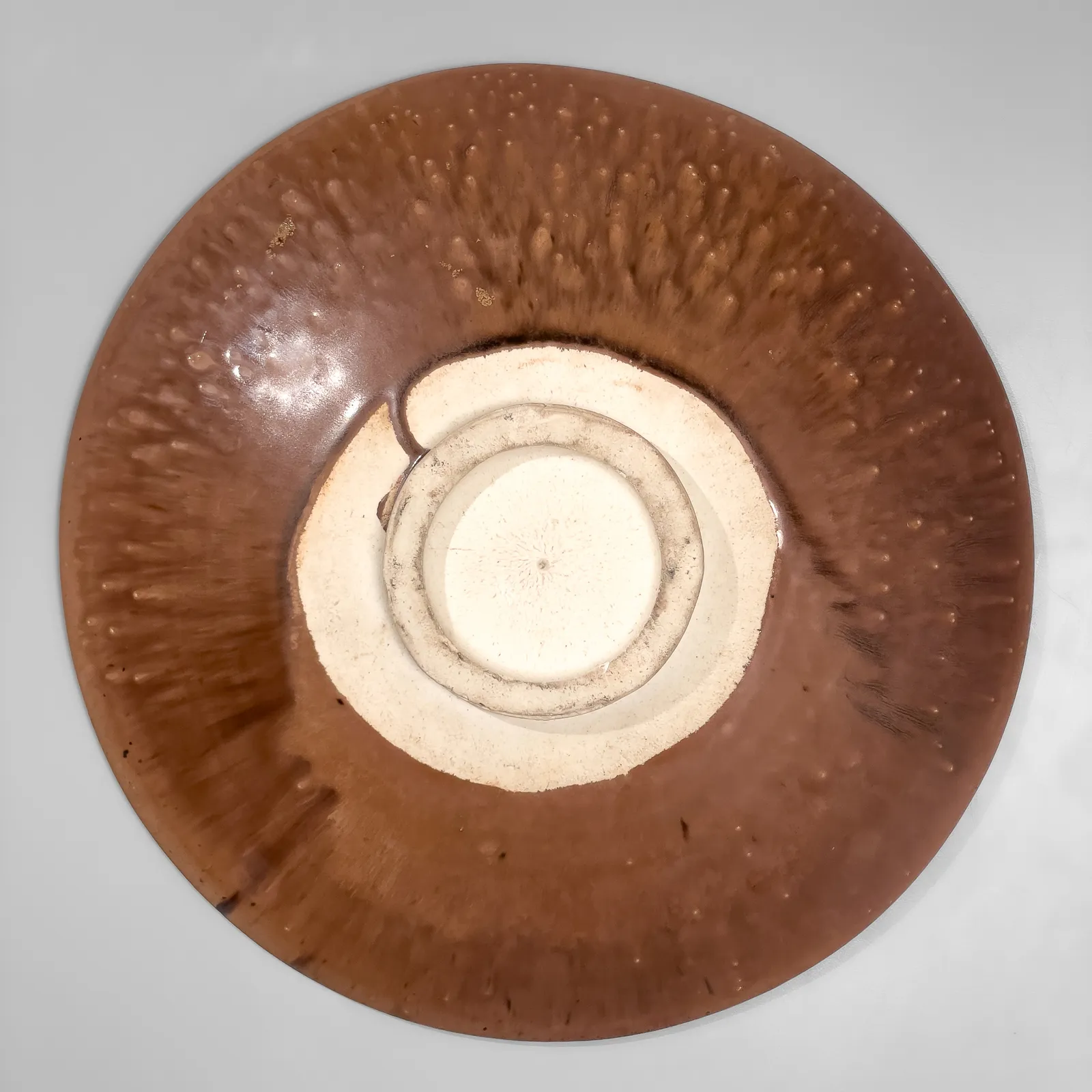 ISHIGURO MUNEMARO, Large persimmon tenmoku-glazed bowl, ca. 1942-1947