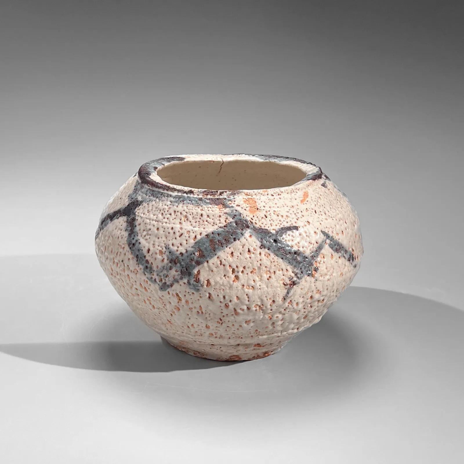 OKABE MINEO, Rounded E-shino vessel with lattice patterning, ca. 1960