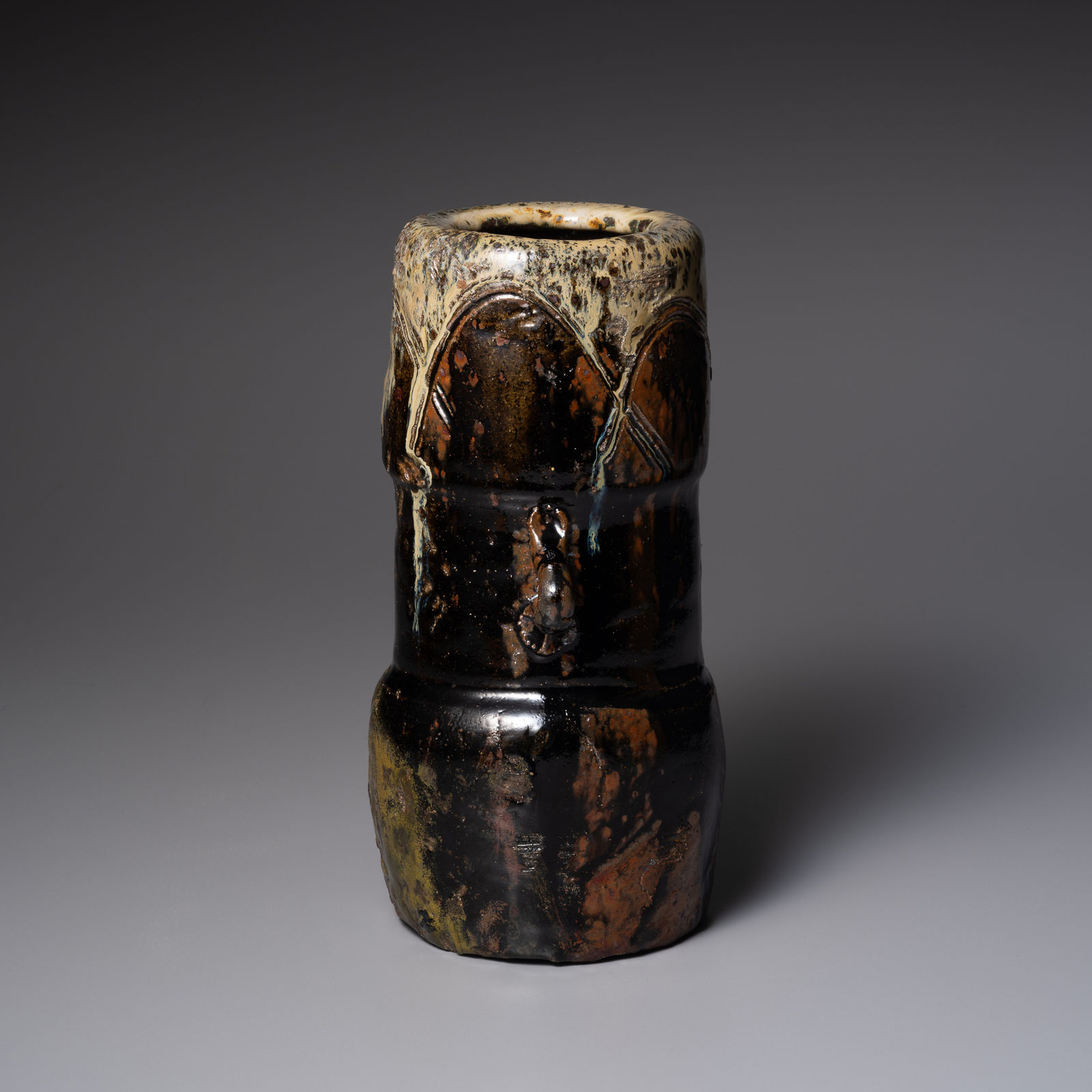 TANAKA SAJIRŌ, Korean Karatsu vase with paired lugs and tall columnar neck, 1985