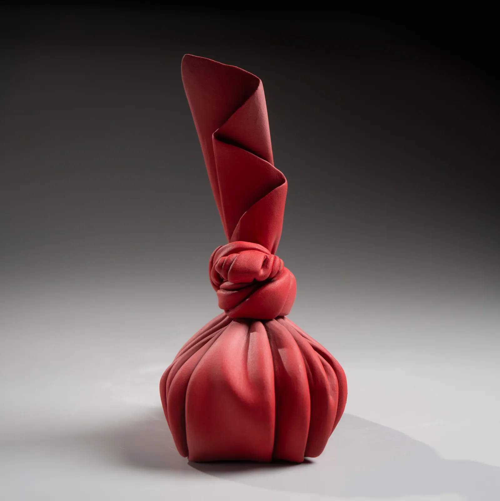 TANAKA YŪ, Tsutsumimono 25R-6, 2025