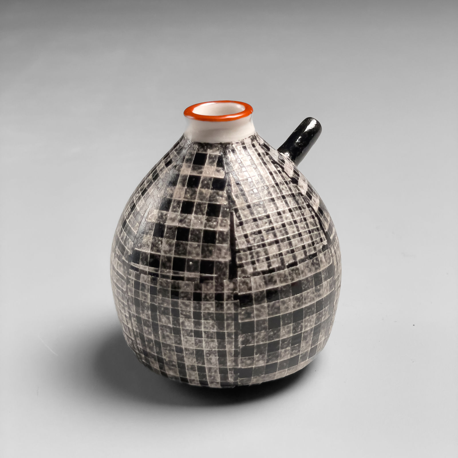 MAEDA MASAHIRO, Iroe (overglazed-enameled) Water Dropper, 2025