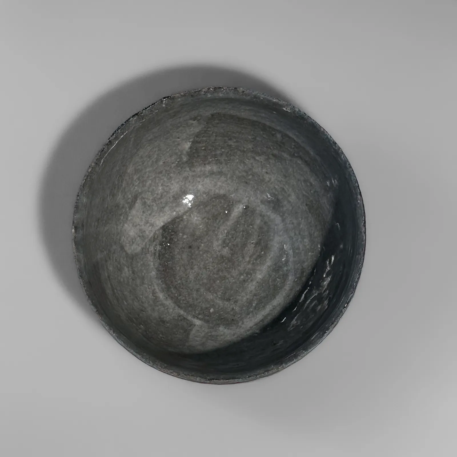 KAMODA SHŌJI, Large round teabowl with abstract undulating patterning, ca. 1973