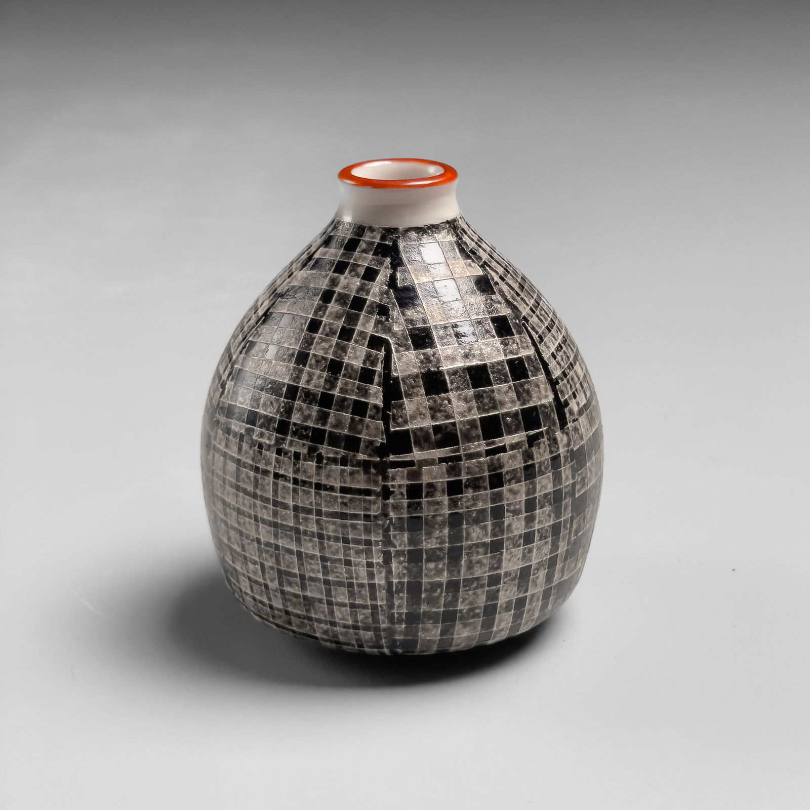 MAEDA MASAHIRO, Iroe (overglazed-enameled) Water Dropper, 2025