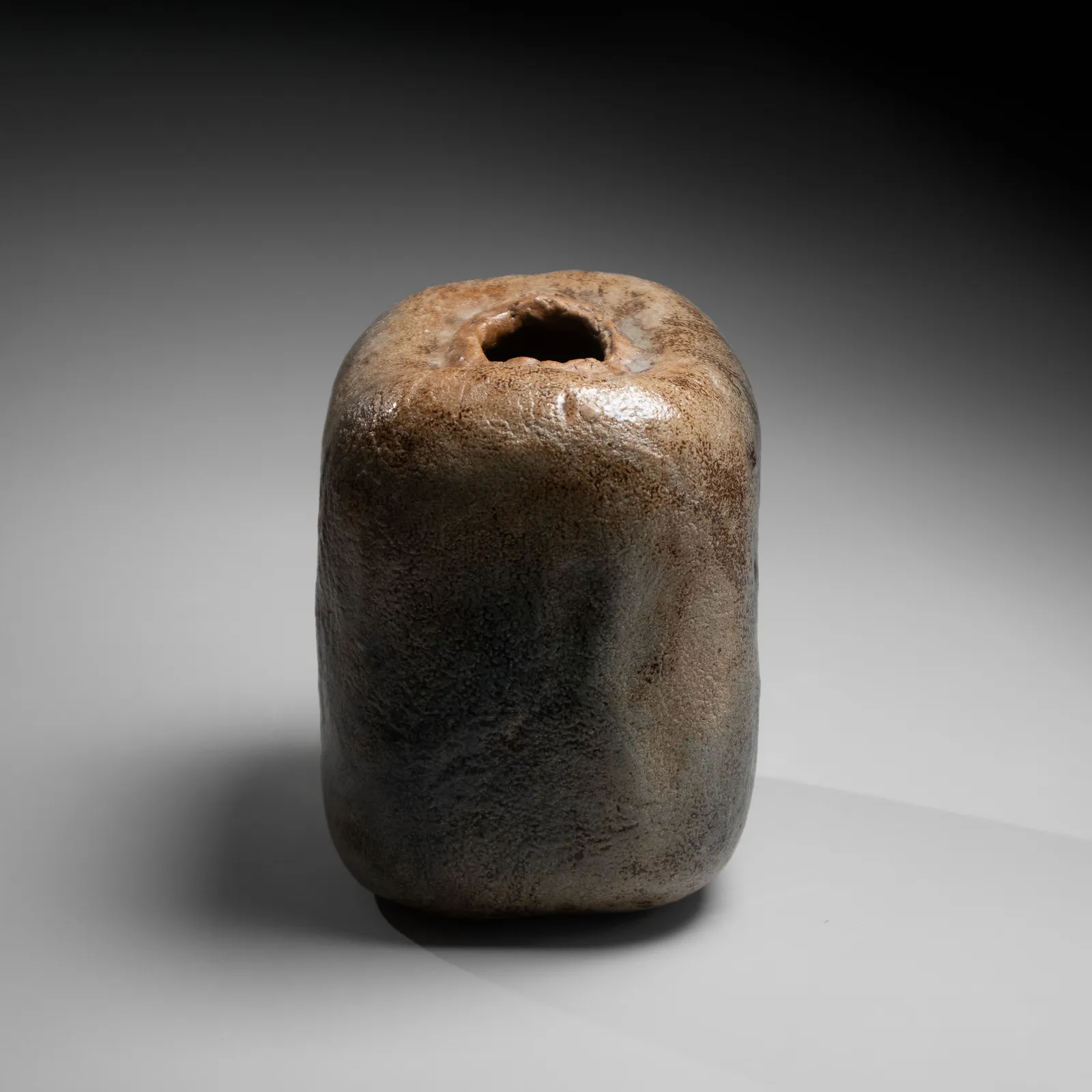 KAWAMOTO GORŌ, Irregularly shaped rounded square vessel, ca. 1970