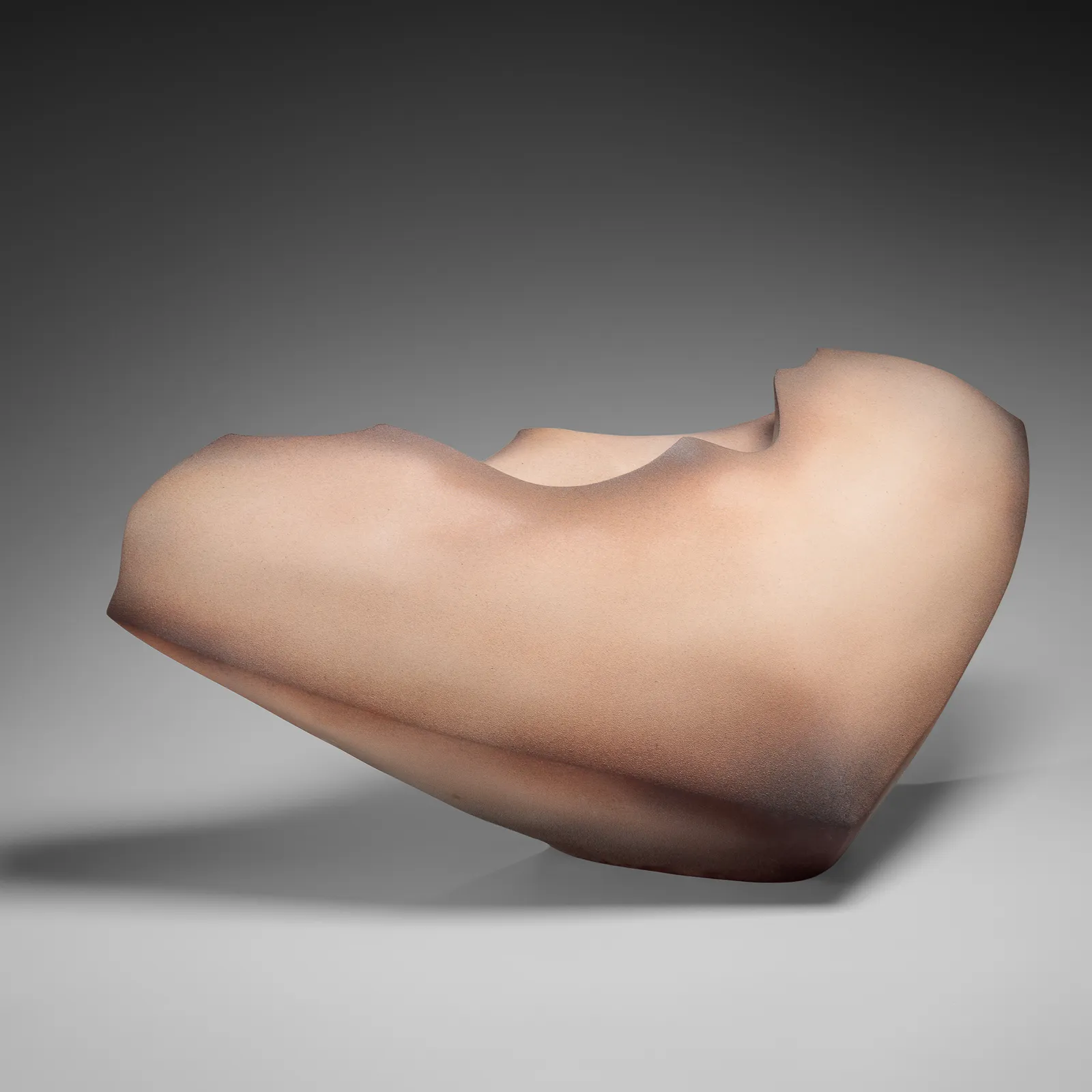 KANETA MASANAO, Soaring triangular sculptural vessel with Hagi kohiki glaze, 2021