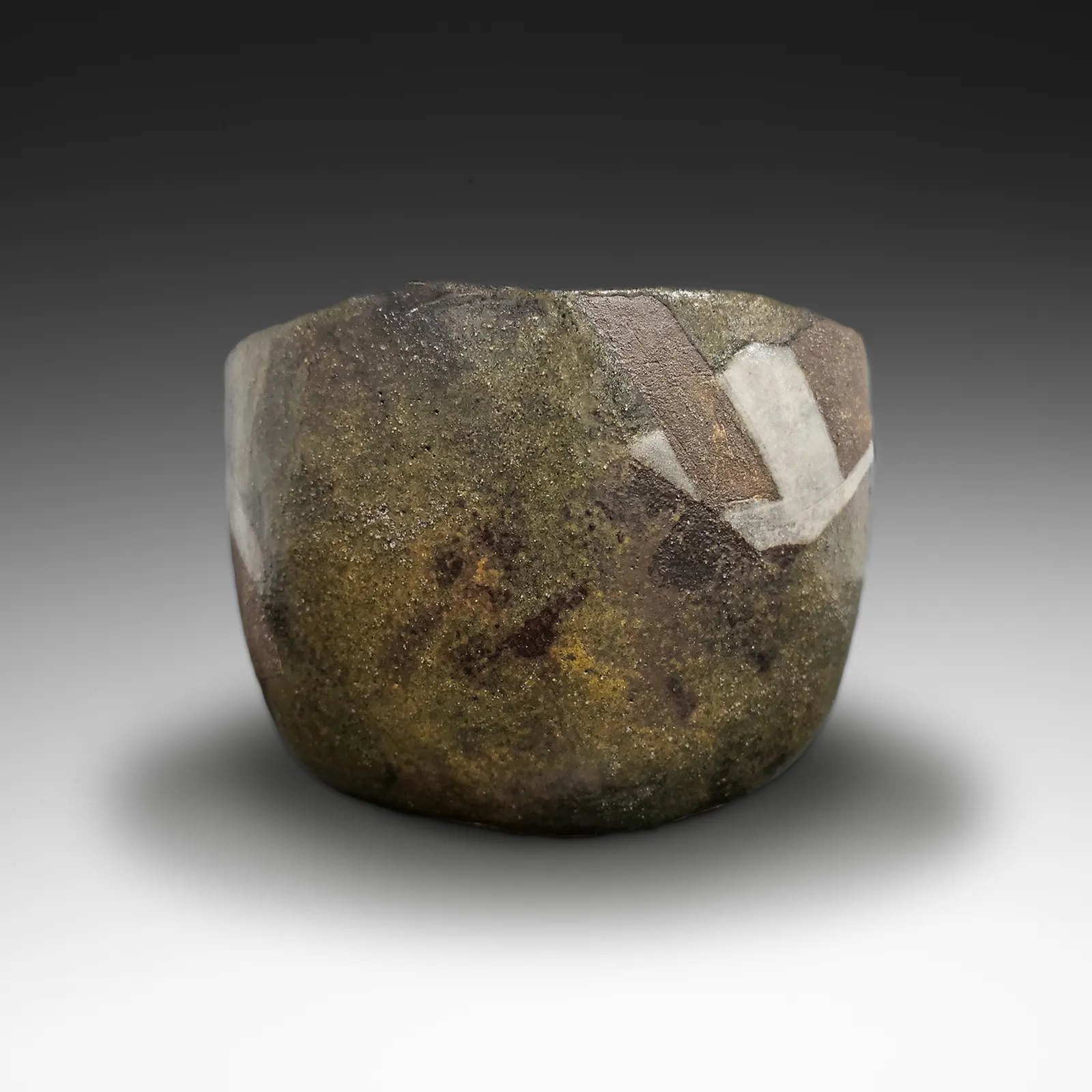 WADA MORIHIRO, Round teabowl with abstract geometric patterning in white and brown glazes, ca. 1995