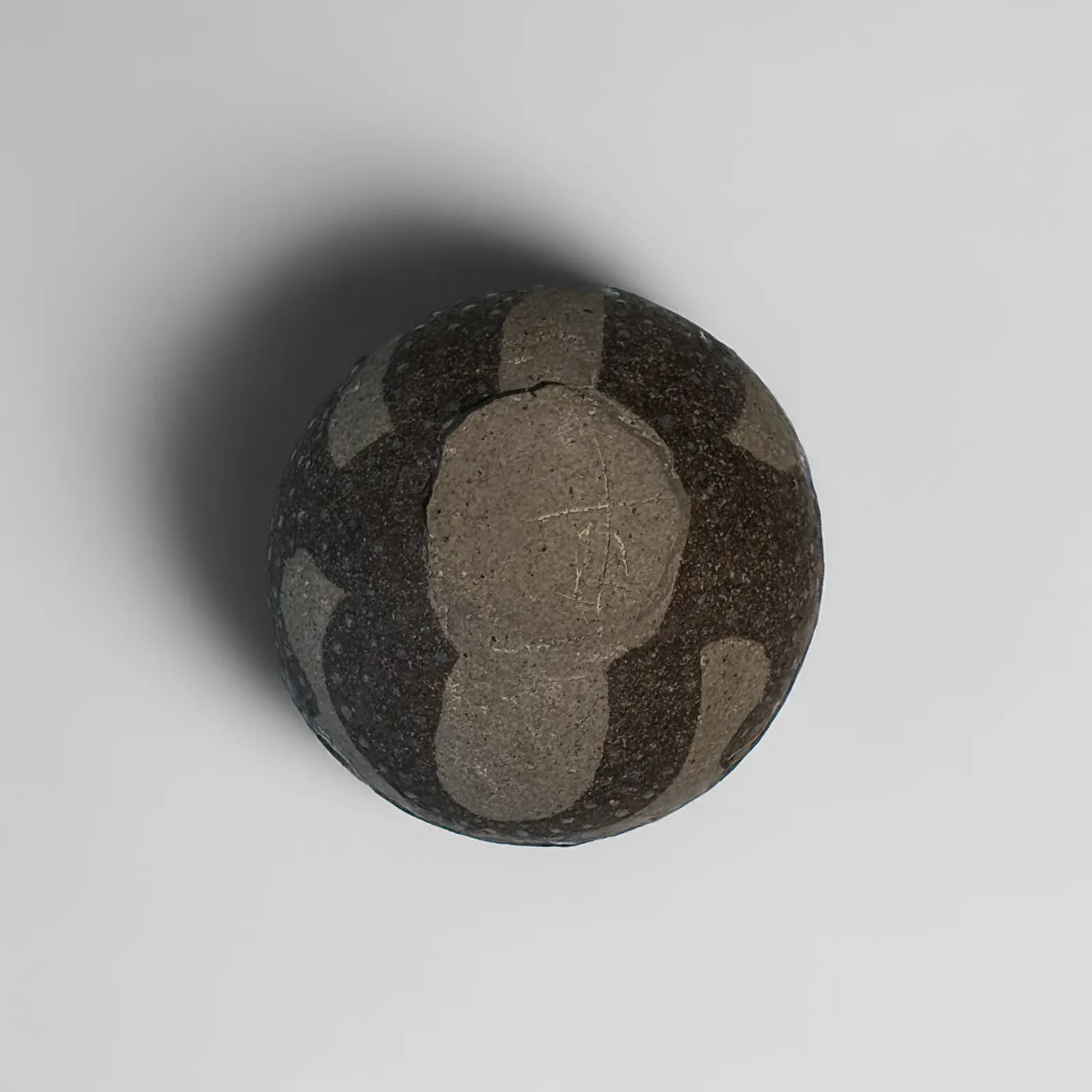 KAMODA SHŌJI, Large round teabowl with abstract undulating patterning, ca. 1973