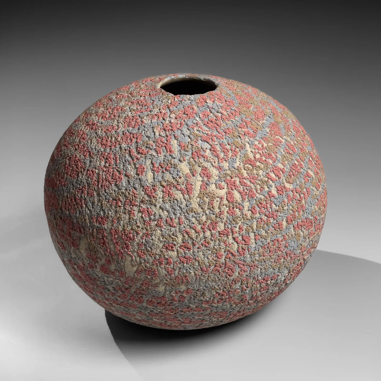 MATSUI KŌSEI, Globular vessel with textured marbleized clay, ca. 1980