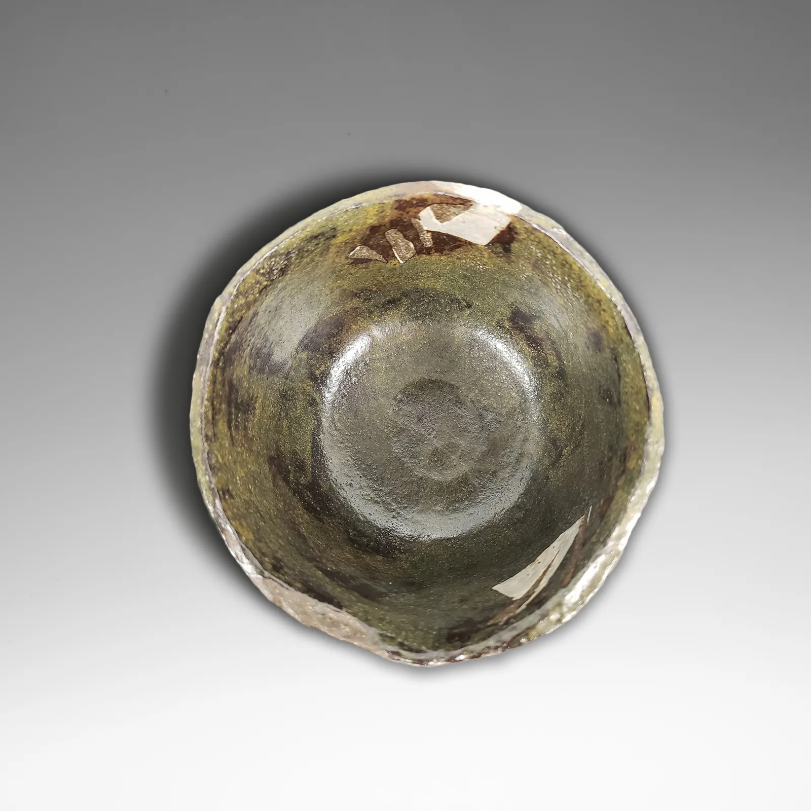 WADA MORIHIRO, Round teabowl with abstract geometric patterning in white and brown glazes, ca. 1995