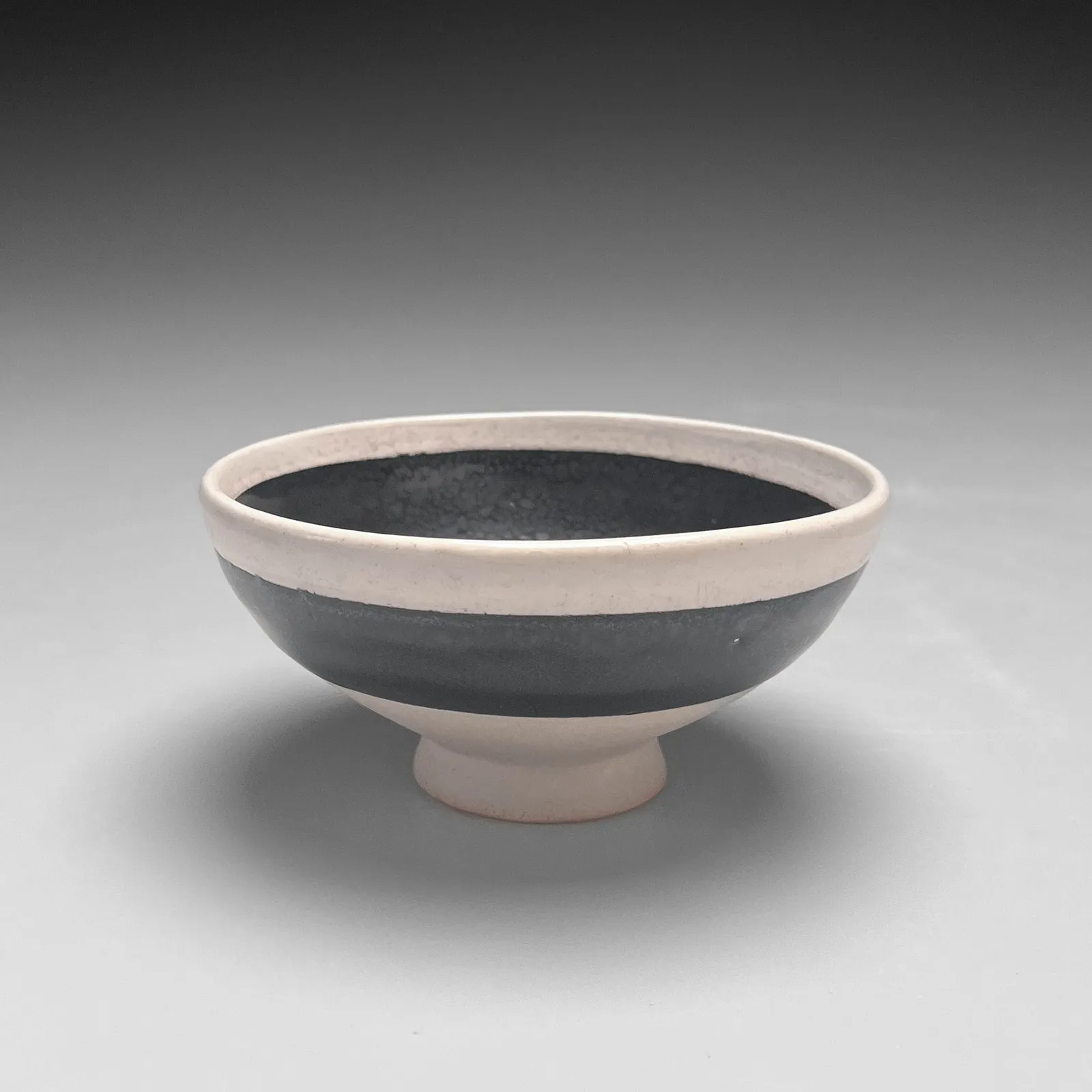 KOYAMA FUJIO, Yuteki-Tenmoku teabowl with white cover ring, 1970s