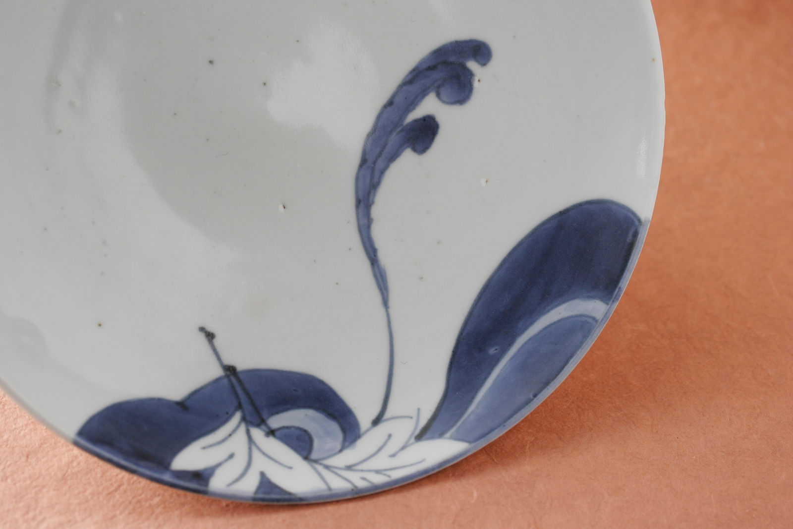 artisan's name unknown, Ko-Imari ( Arita ware) Sometsuke waves and leaves, c. 17th century