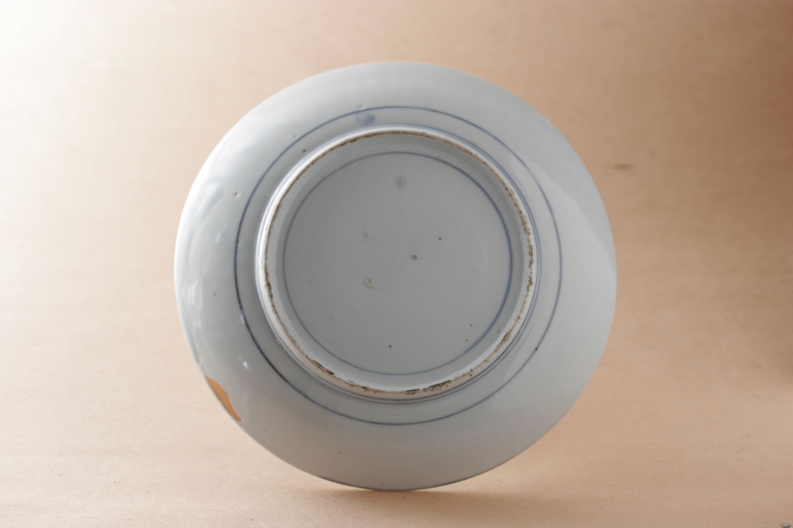 artisan's name unknown, Ko-Imari ( Arita ware) Sometsuke waves and leaves, c. 17th century