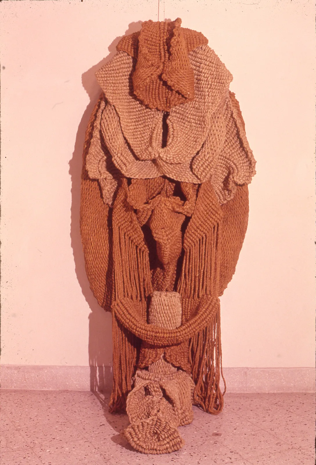 Mrinalini Mukherjee, RITU RAJA, 1977