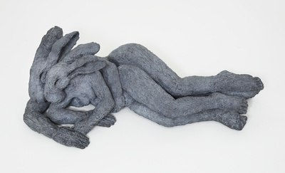 Sophie Ryder, Reclining Lady Hares (Mother and Child), 2003
