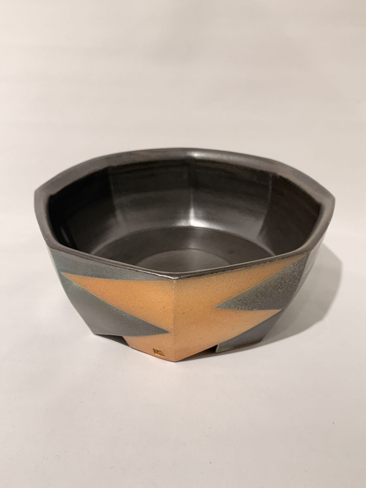 David Crane, Octagon Bowl with Triangles