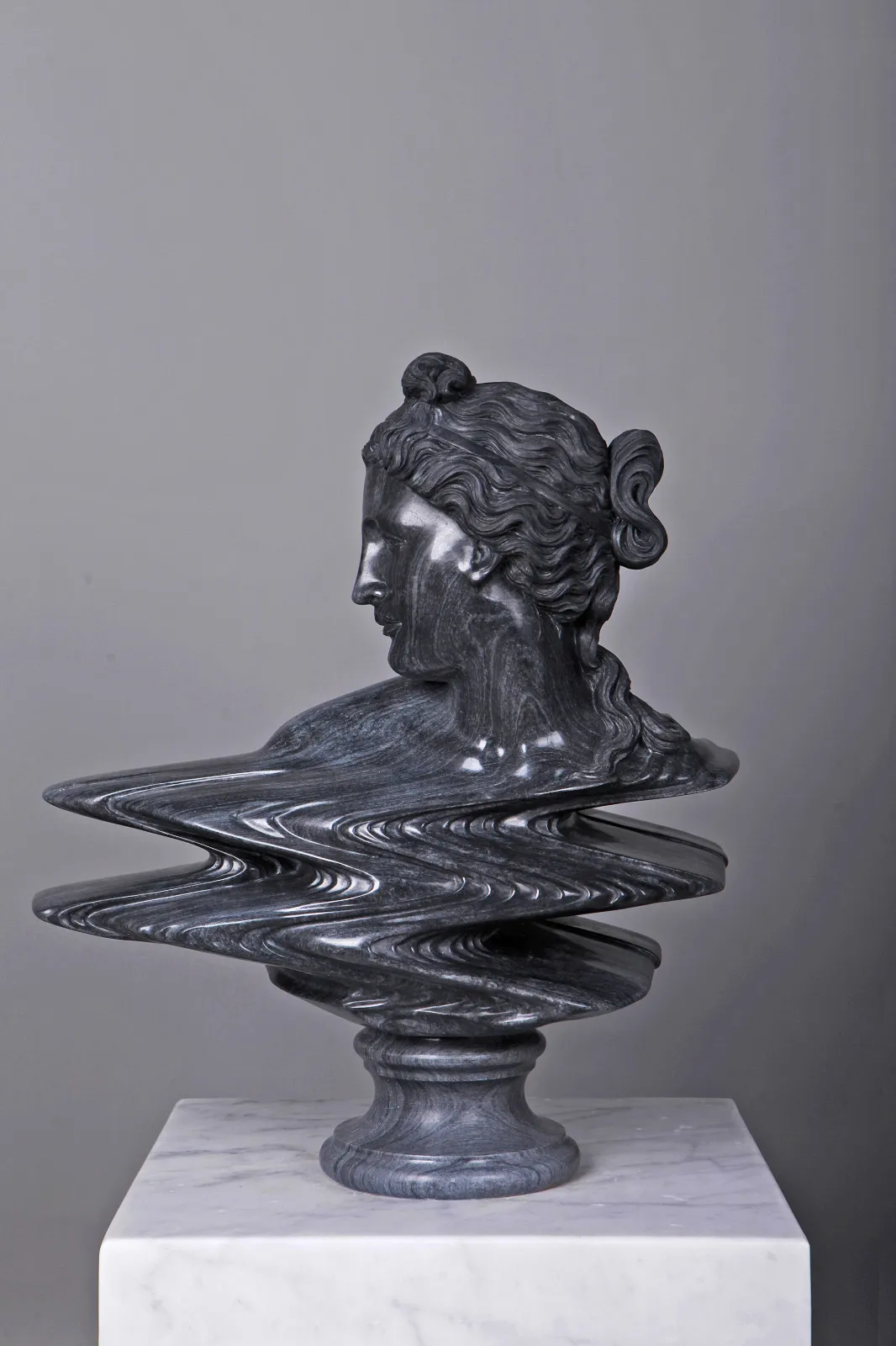 Leo Caillard, Leo Caillard - Aphrodite wave