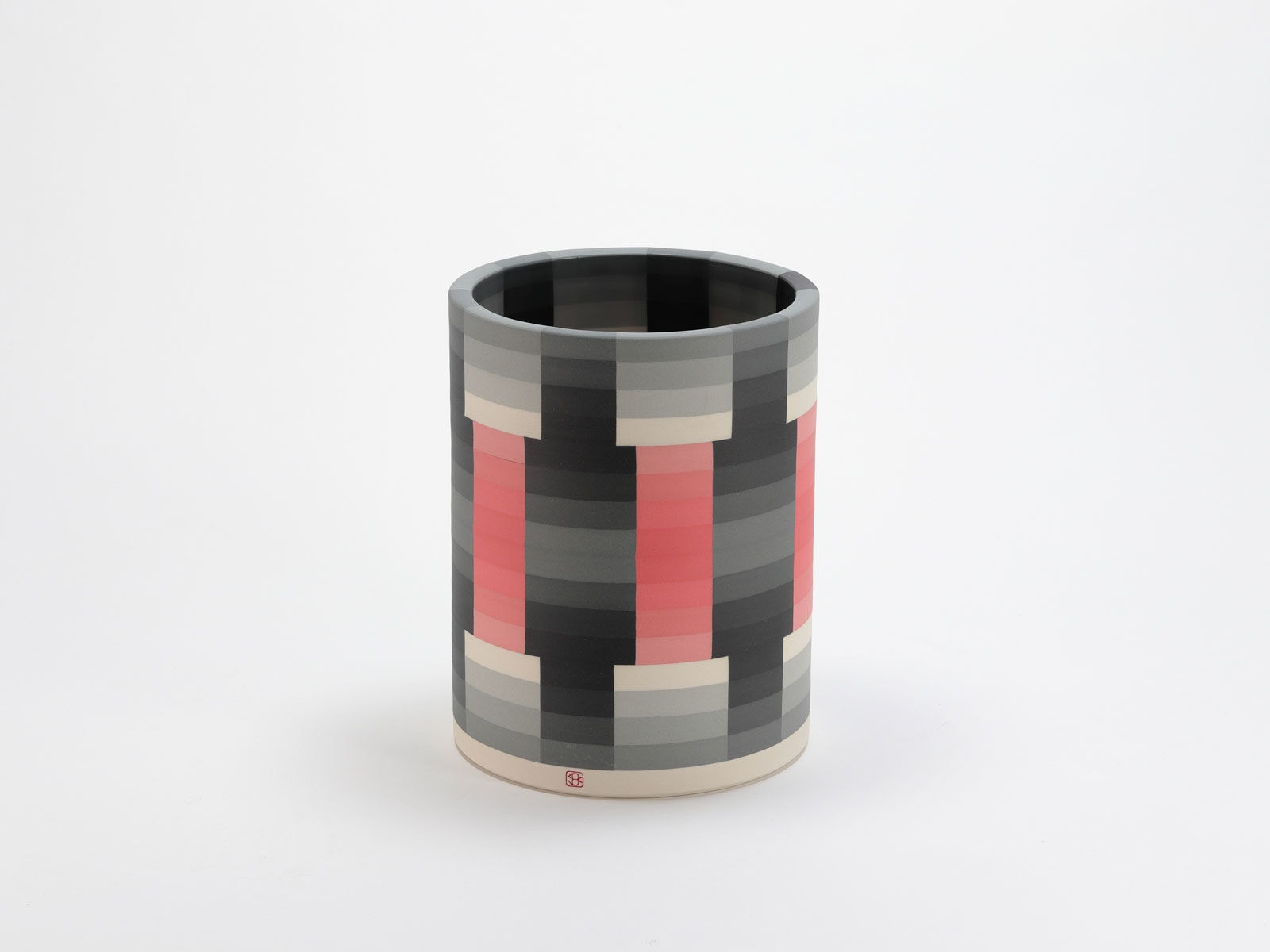 Jin Eui Kim, OPverse - Cylindrical Form (Figure and Ground) III, 2025