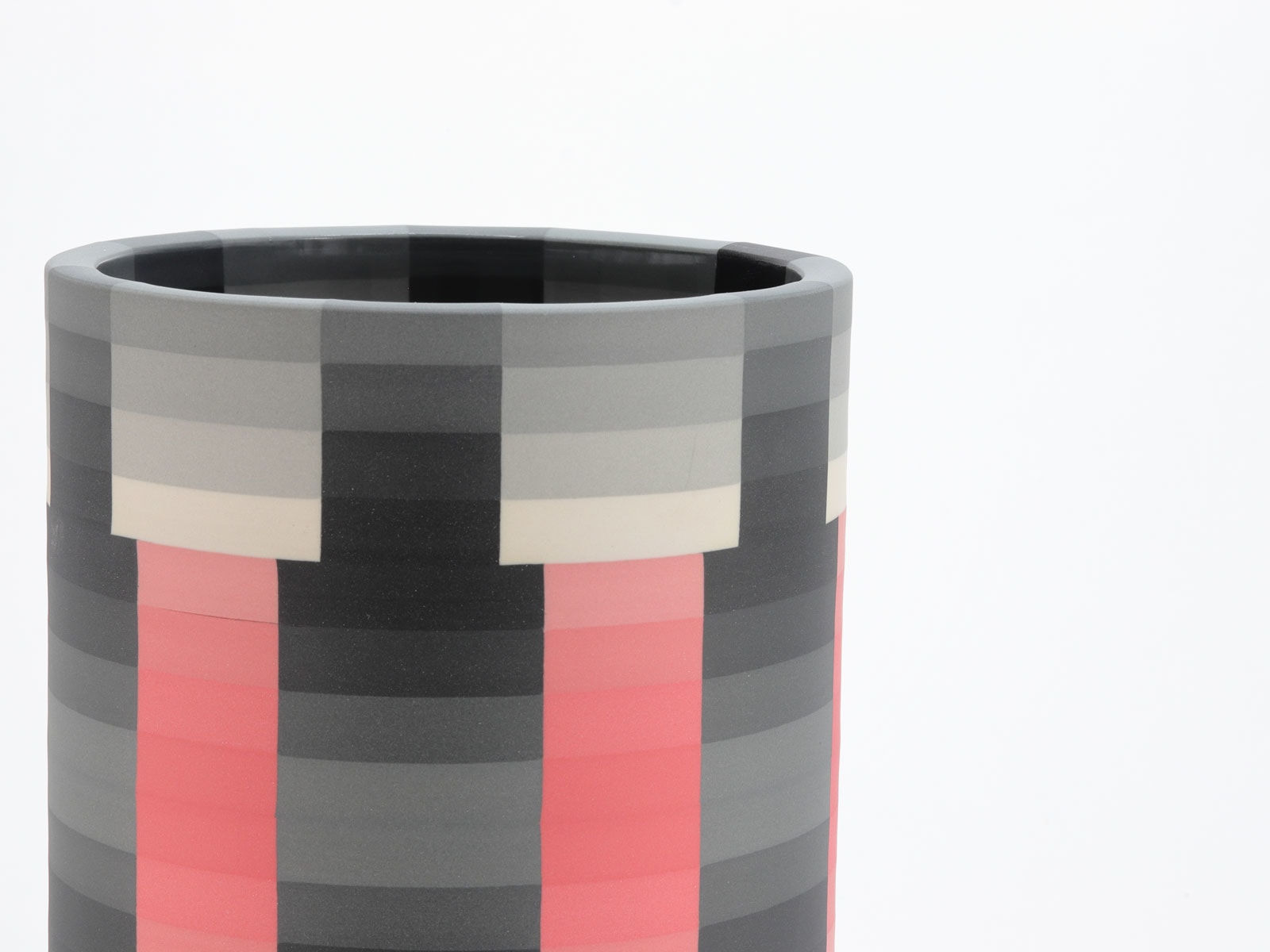 Jin Eui Kim, OPverse - Cylindrical Form (Figure and Ground) III, 2025