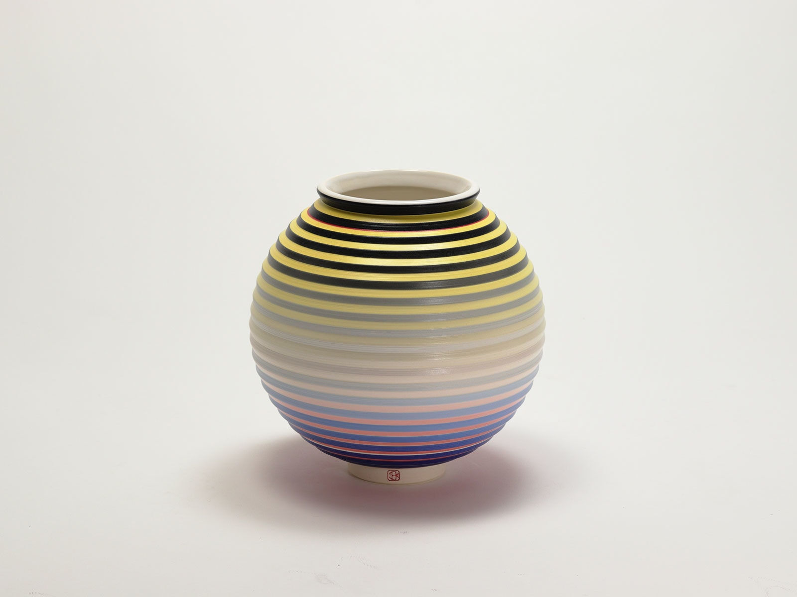 Jin Eui Kim, OPot - Moon Jar X, 2025