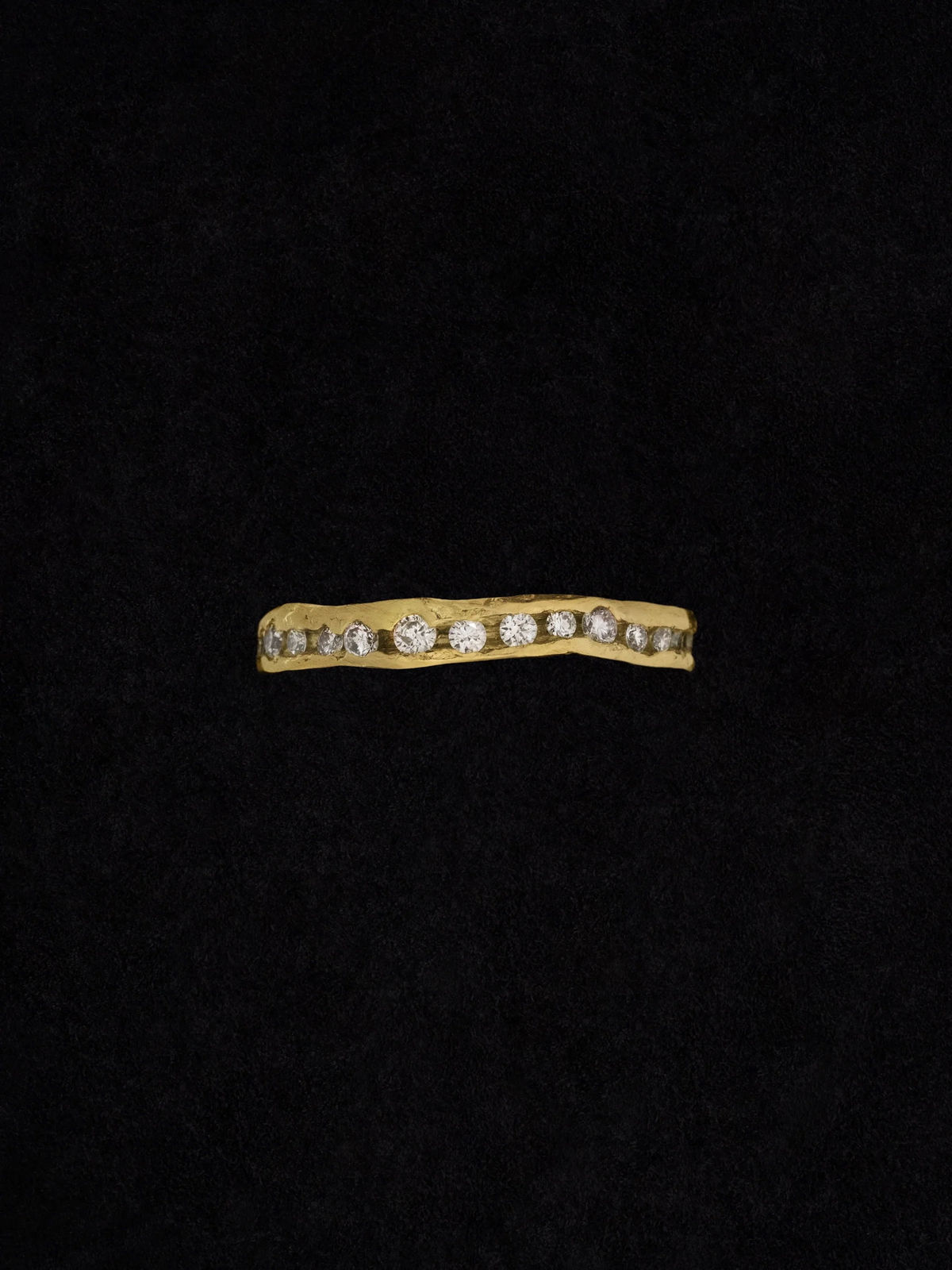 Emily Nixon, Crest Gannel Ring, 2026