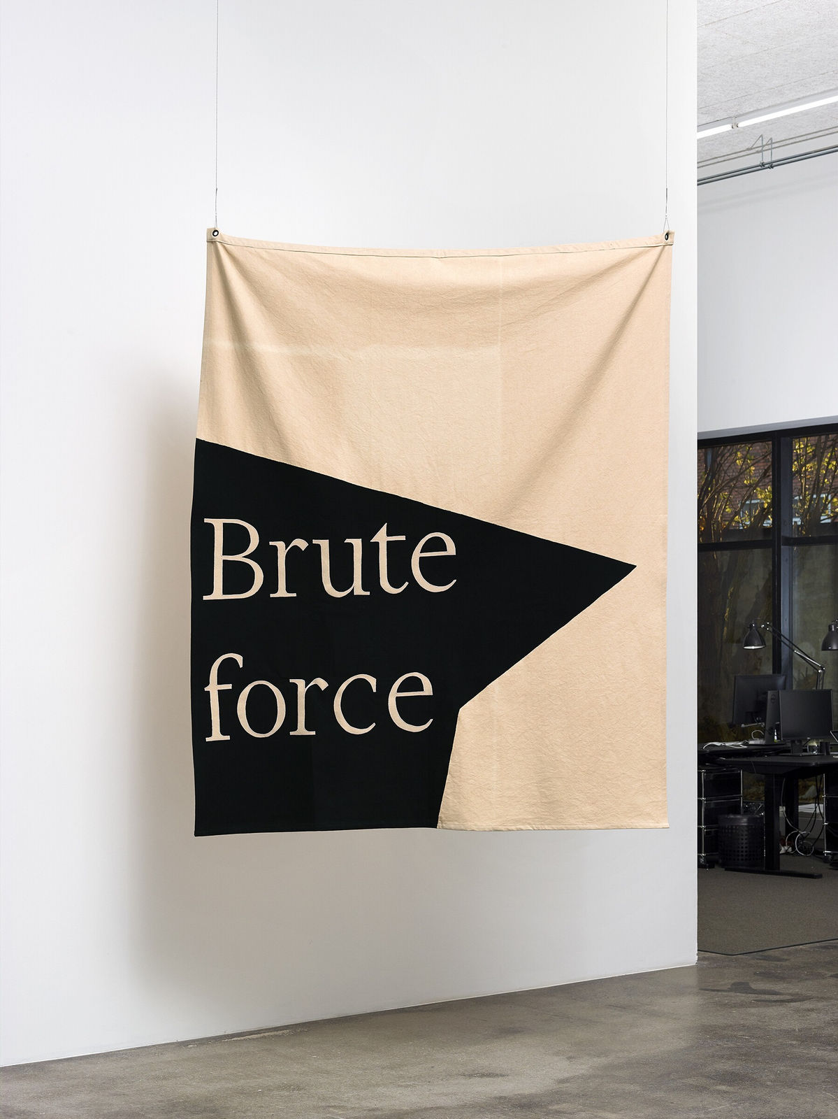 Gardar Eide Einarsson, Brute Force (Financial Times), 2018