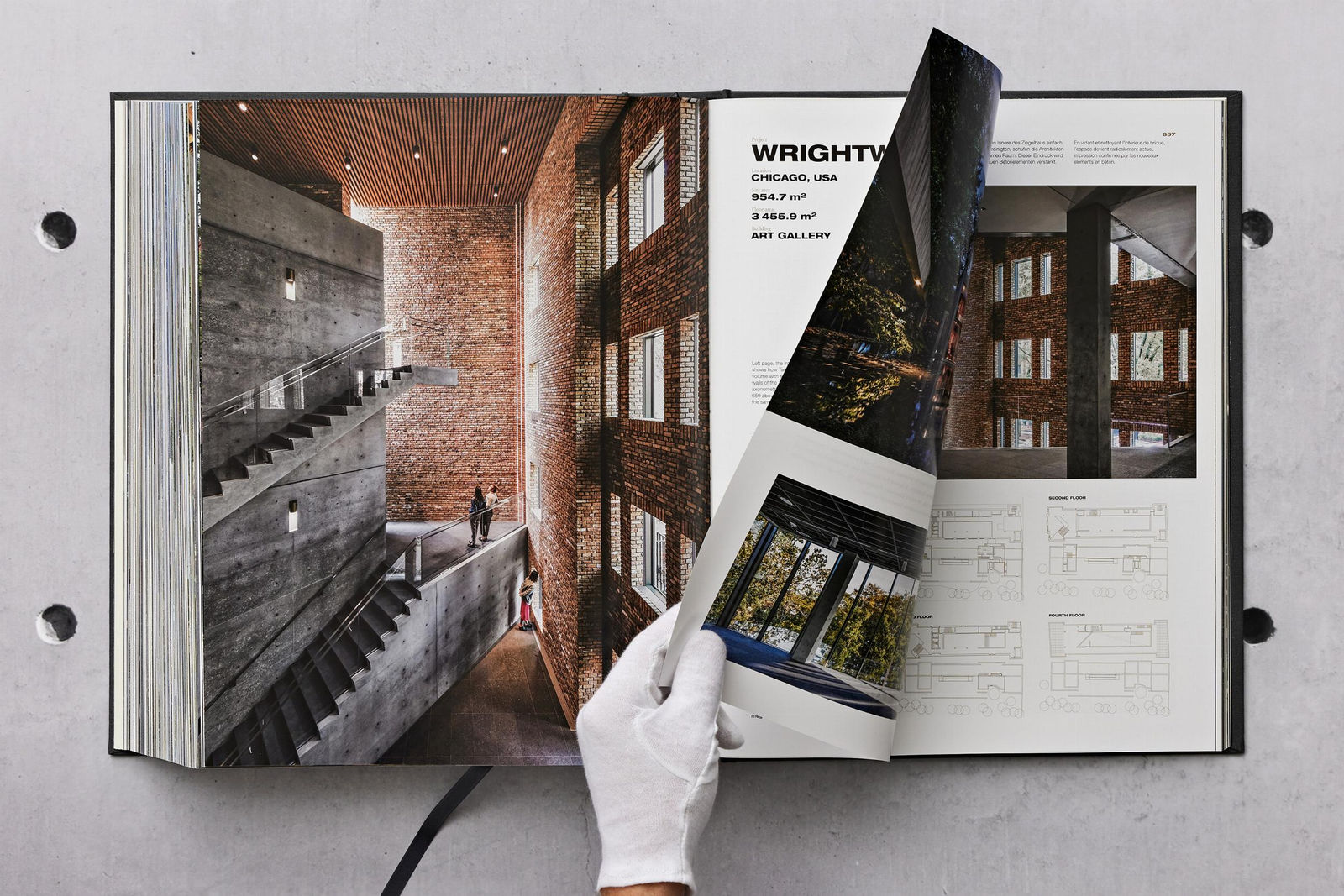 Tadao Ando, Complete Works 1975–Today. Art Edition ‘Bourse de Commerce, Paris’, 2023