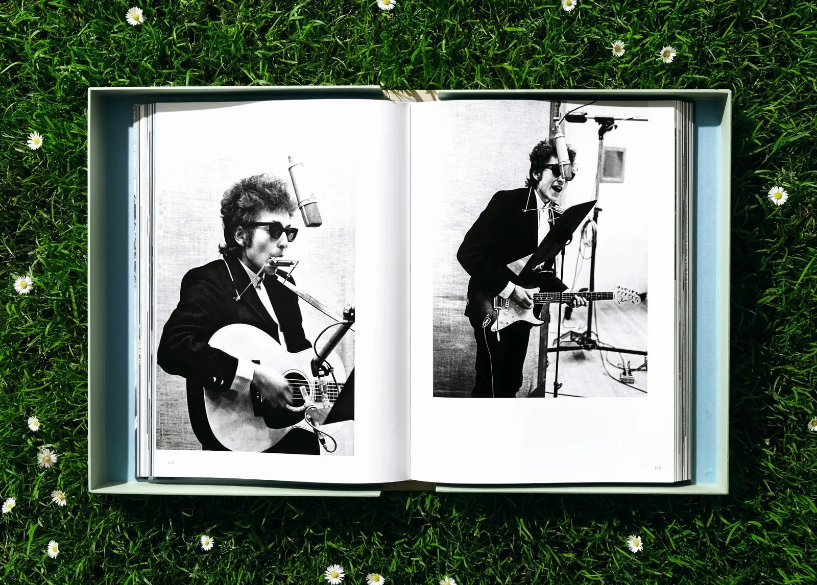 Daniel Kramer, Daniel Kramer. Bob Dylan. Art Edition No. 101–200 ‘Bob Dylan, Columbia Records, Studio A’, 2016