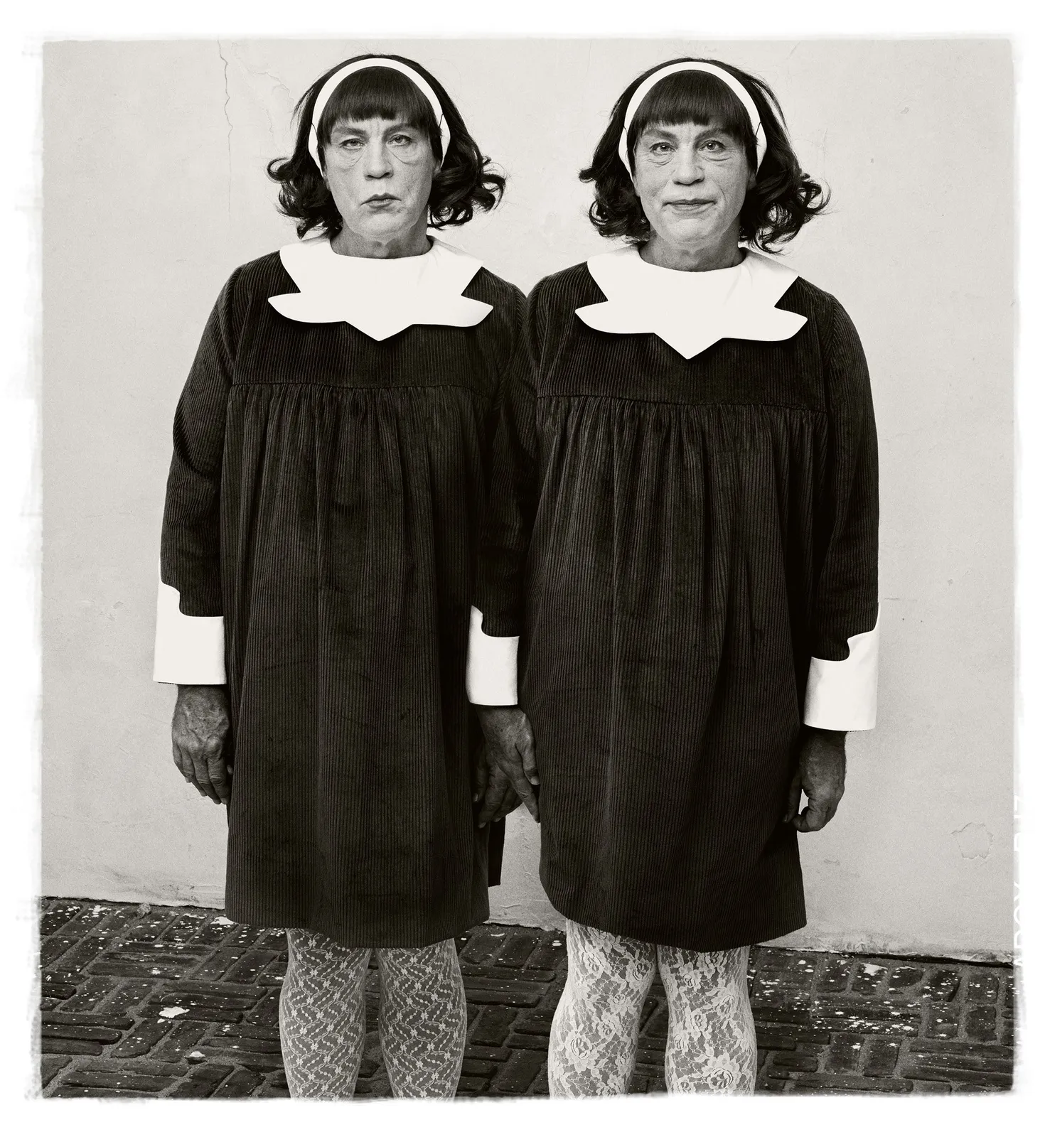 Sandro Miller, Diane Arbus / Identical Twins, Roselle, New Jersey (1967), 2014
