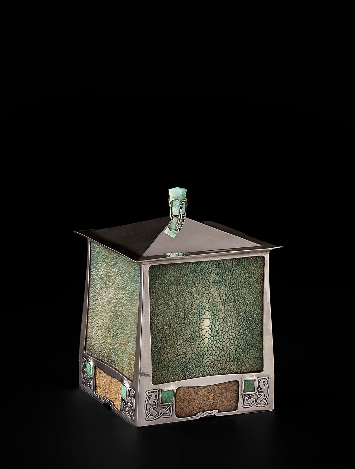 Archibald Knox, Tobacco box, 1901