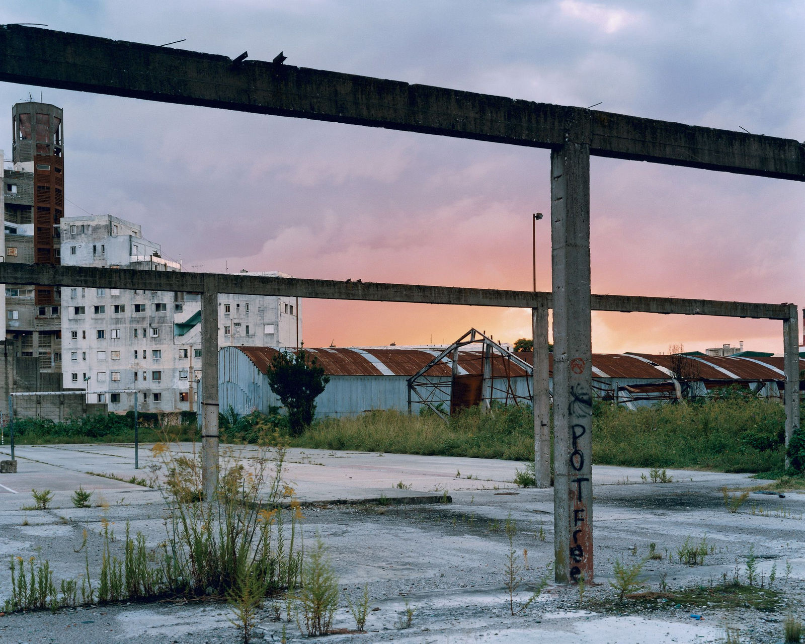 Gian Paolo Minelli, Paisaje #019, from the Barrio Zona Sur series, 2006