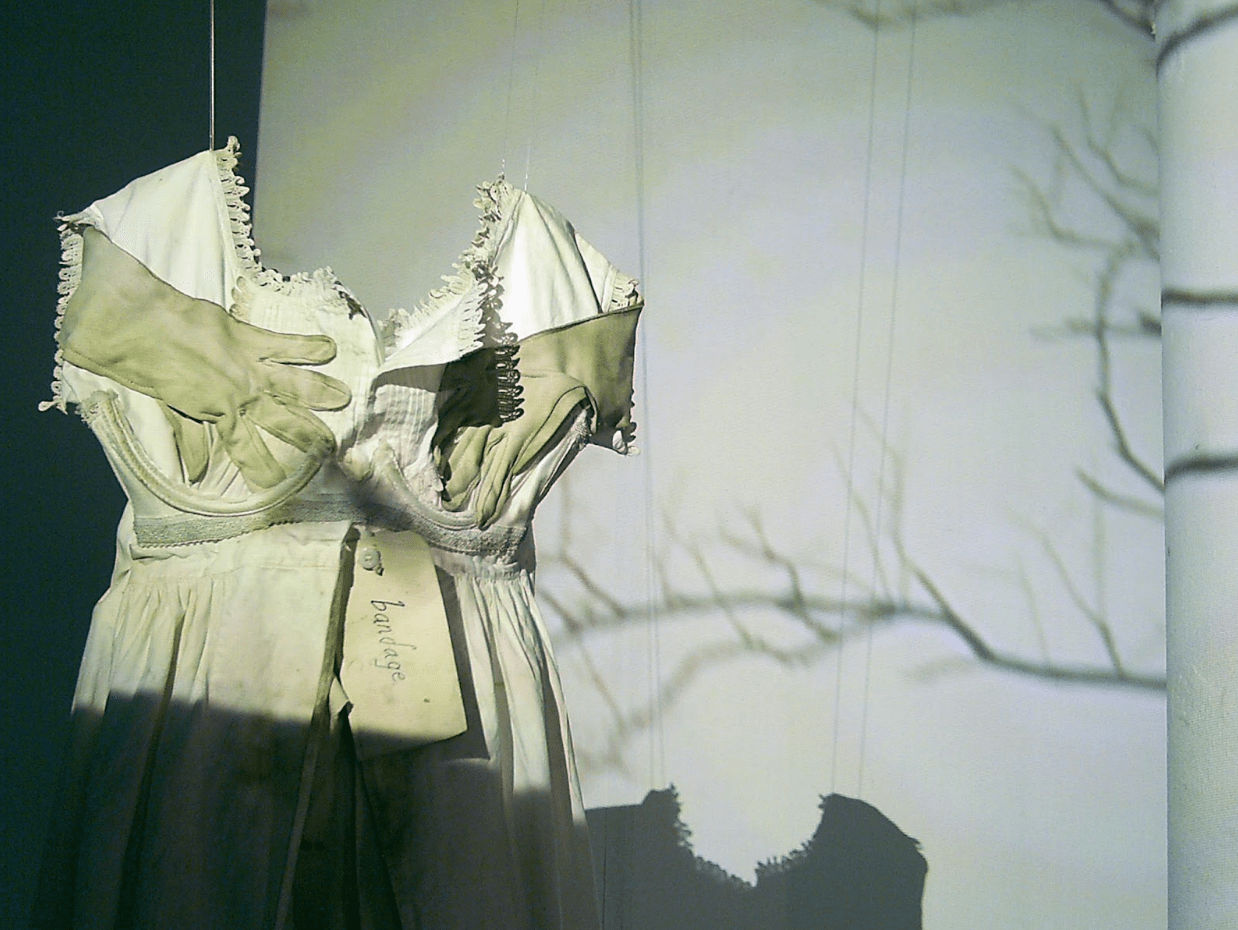 Ryder Cooley, Surgical Props, 2004