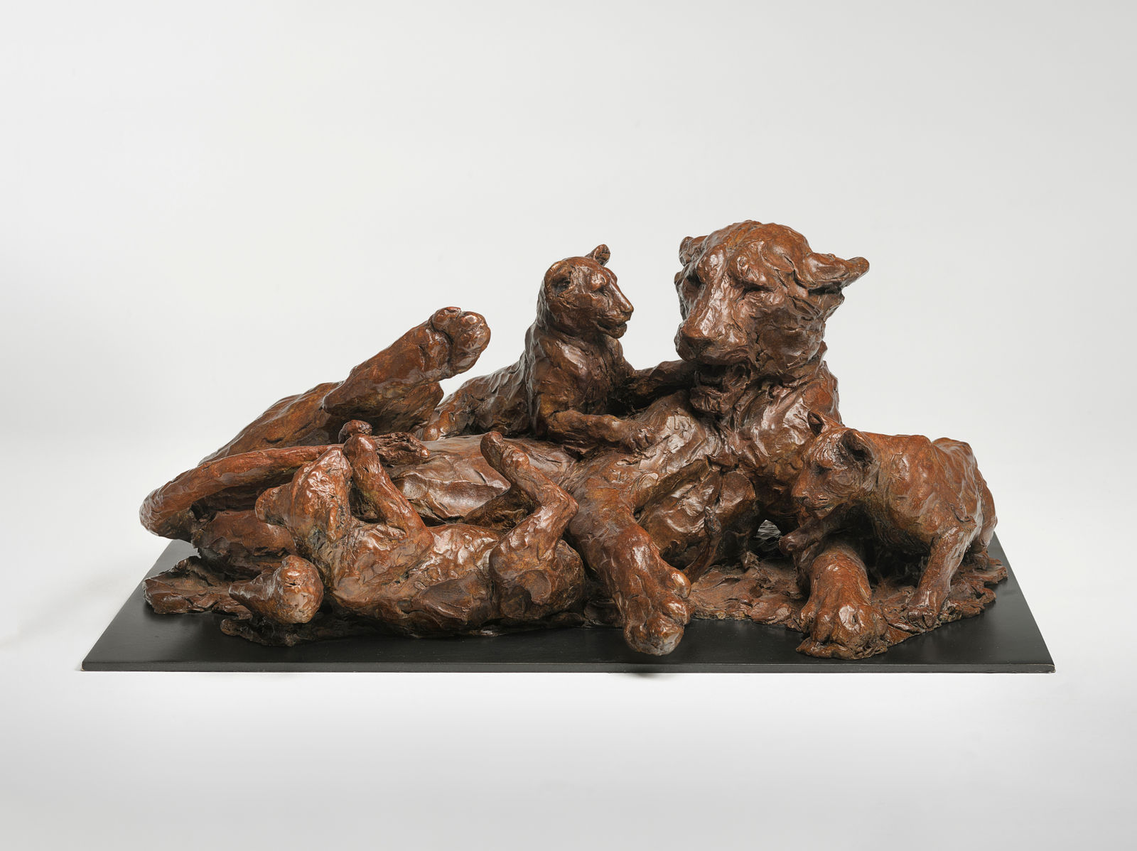 Jonathan Kenworthy, Lioness & Cubs, 2022